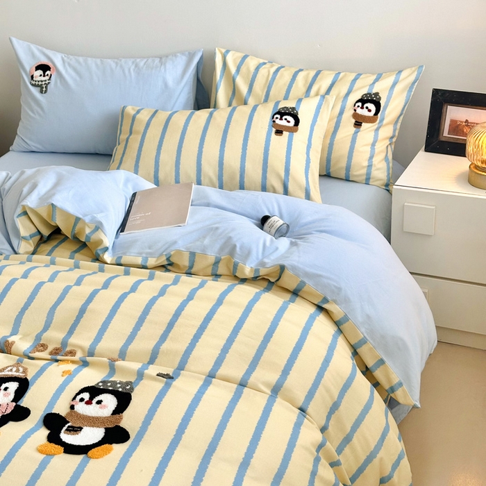 91家纺网 家纺一手货源 找家纺 如意朵 2025新款全棉纯棉磨毛绣花四件套-风格一 三只企鹅