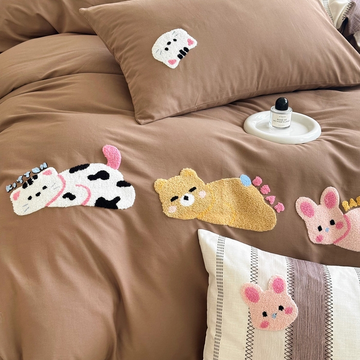 91家纺网 家纺一手货源 找家纺 如意朵 2025新款全棉纯棉磨毛绣花四件套-风格一 趴趴乐