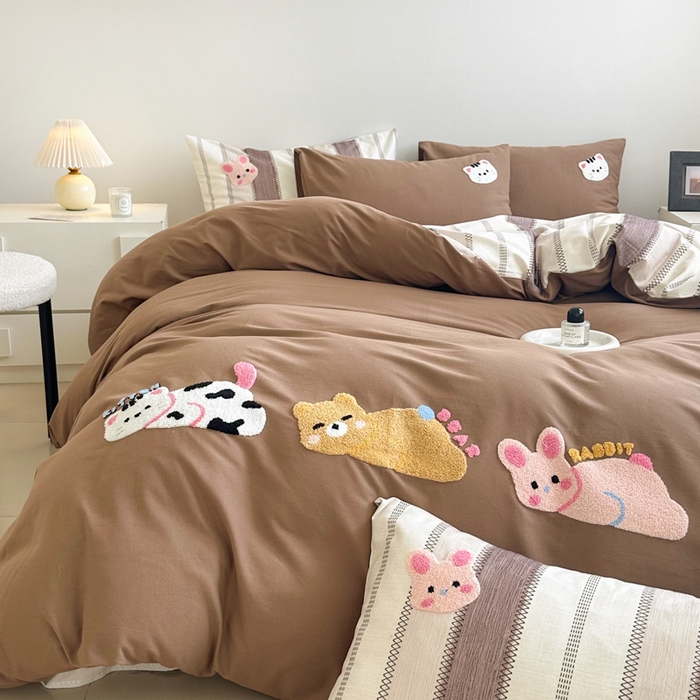 91家纺网 家纺一手货源 找家纺 如意朵 2025新款全棉纯棉磨毛绣花四件套-风格一 趴趴乐