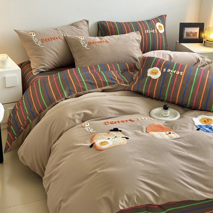 91家纺网 家纺一手货源 找家纺 如意朵 2025新款全棉纯棉磨毛绣花四件套-风格一 美味吐司