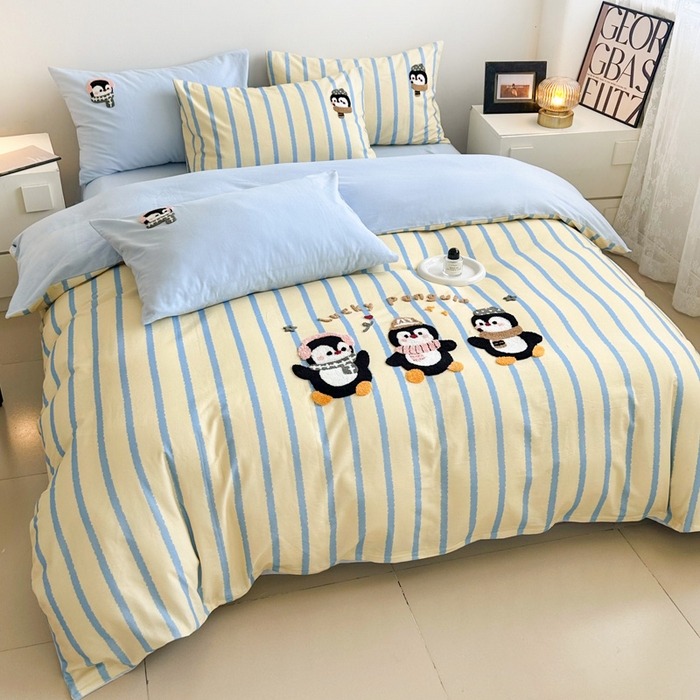 91家纺网 家纺一手货源 找家纺 如意朵 2025新款全棉纯棉磨毛绣花四件套-风格一 三只企鹅