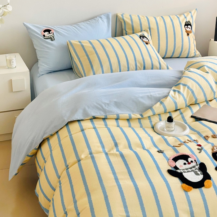 91家纺网 家纺一手货源 找家纺 如意朵 2025新款全棉纯棉磨毛绣花四件套-风格一 三只企鹅