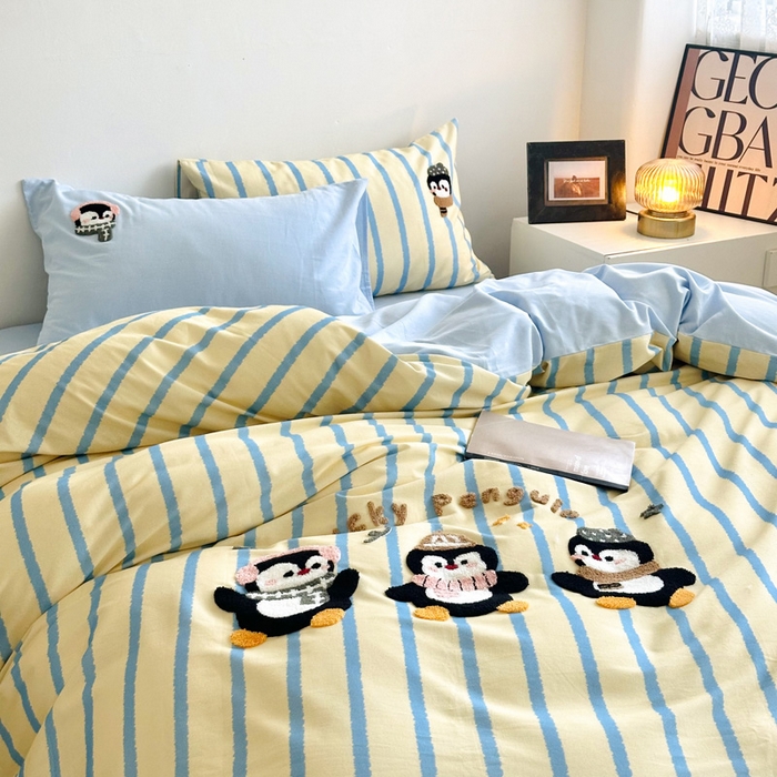 91家纺网 家纺一手货源 找家纺 如意朵 2025新款全棉纯棉磨毛绣花四件套-风格一 三只企鹅