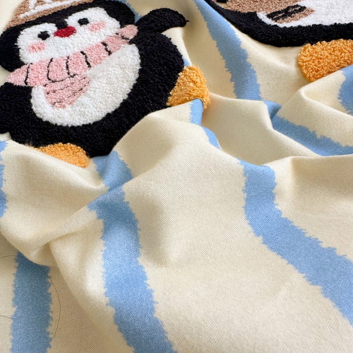 91家纺网 家纺一手货源 找家纺 如意朵 2025新款全棉纯棉磨毛绣花四件套-风格一 三只企鹅