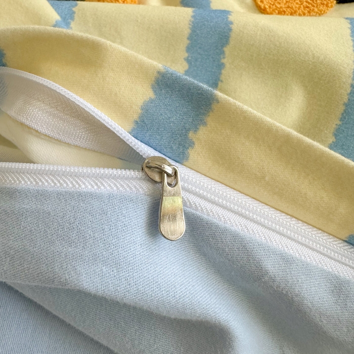 91家纺网 家纺一手货源 找家纺 如意朵 2025新款全棉纯棉磨毛绣花四件套-风格一 三只企鹅