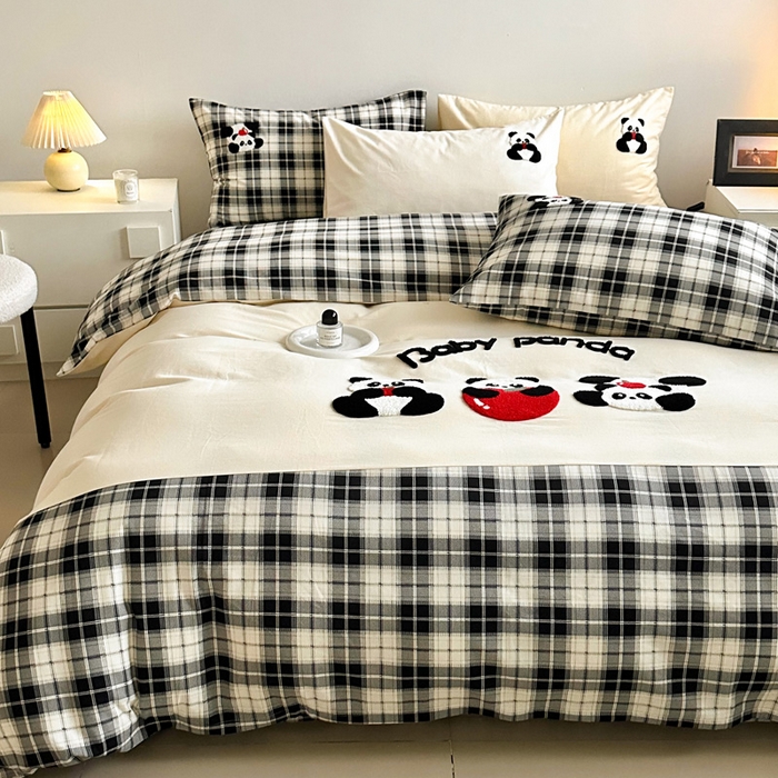 91家纺网 家纺一手货源 找家纺 如意朵 2025新款全棉纯棉磨毛绣花四件套-风格一 苹果熊猫