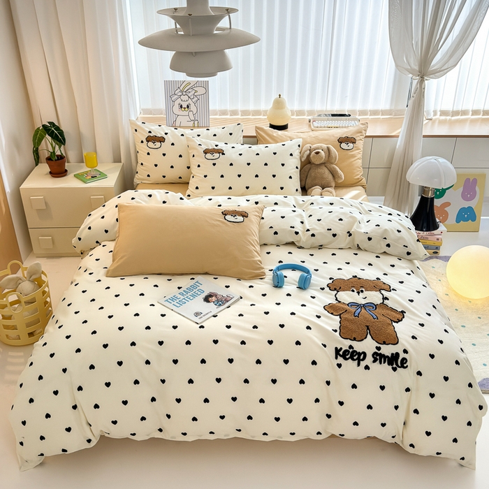 91家纺网 家纺一手货源 找家纺 如意朵 2025新款全棉纯棉小清新印花加绣花四件套 星愿狗