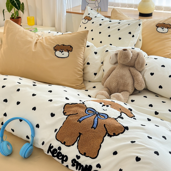 91家纺网 家纺一手货源 找家纺 如意朵 2025新款全棉纯棉小清新印花加绣花四件套 星愿狗