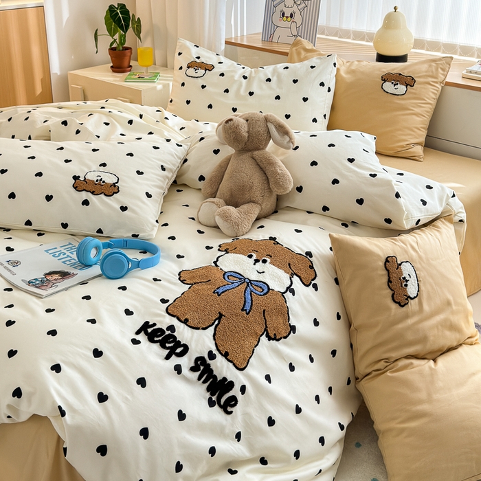 91家纺网 家纺一手货源 找家纺 如意朵 2025新款全棉纯棉小清新印花加绣花四件套 星愿狗