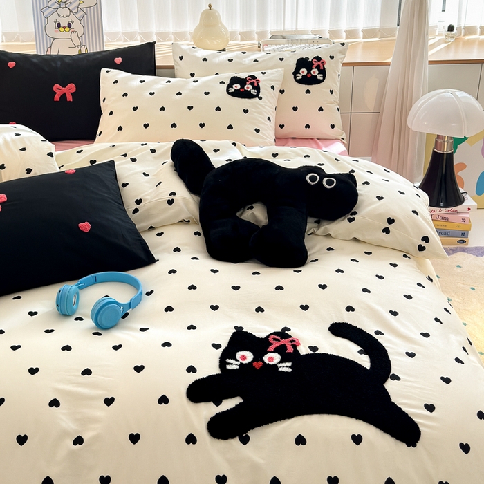 91家纺网 家纺一手货源 找家纺 如意朵 2025新款全棉纯棉小清新印花加绣花四件套 嗨皮猫