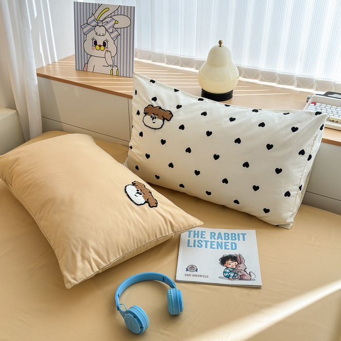 91家纺网 家纺一手货源 找家纺 如意朵 2025新款全棉纯棉小清新印花加绣花四件套 星愿狗