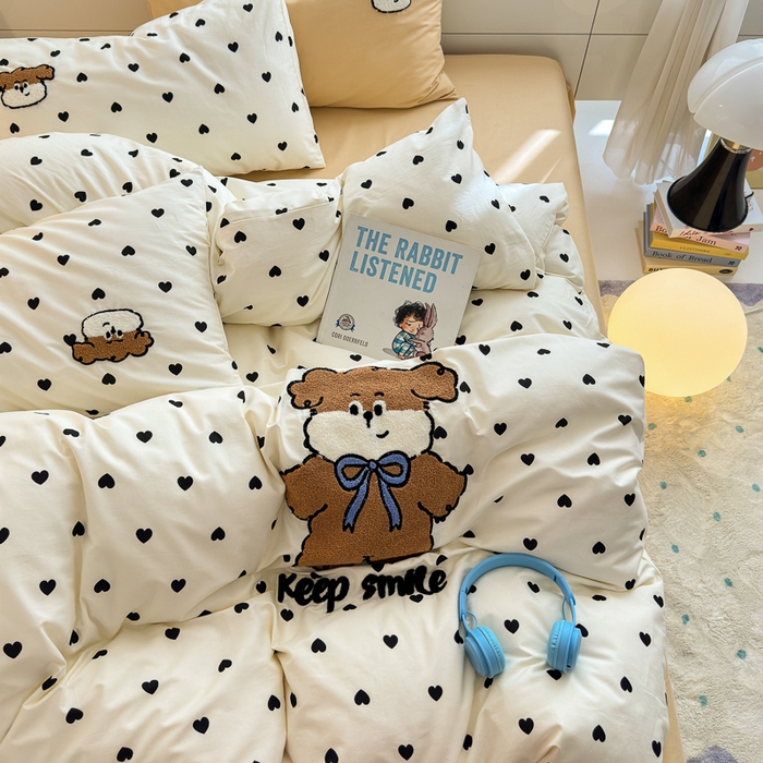 91家纺网 家纺一手货源 找家纺 如意朵 2025新款全棉纯棉小清新印花加绣花四件套 星愿狗