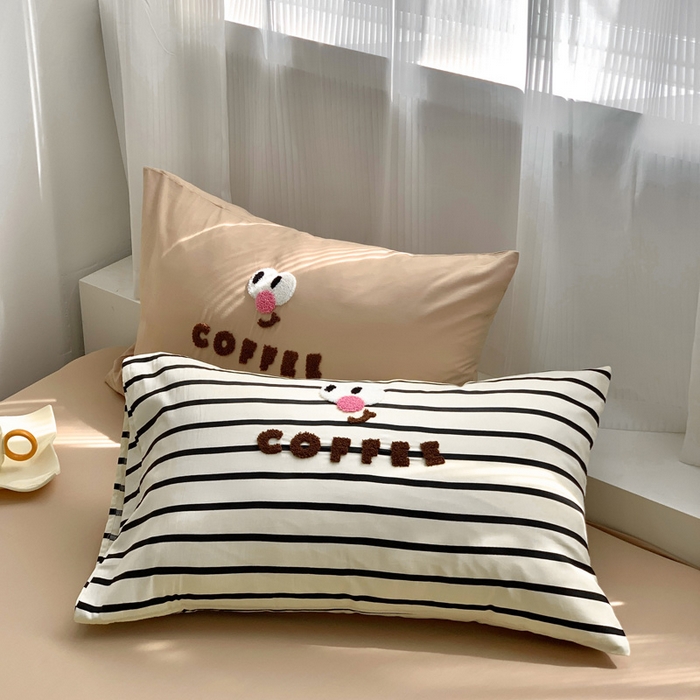 91家纺网 家纺一手货源 找家纺 如意朵 2025新款全棉纯棉小清新印花加绣花四件套 咖啡逗