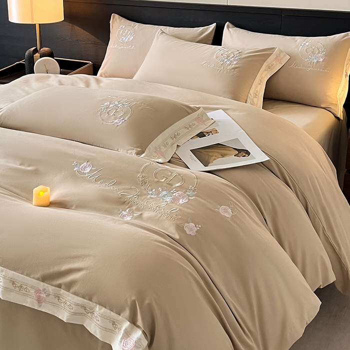 91家纺网 家纺一手货源 找家纺 小叮当家纺仓储工厂店 2025新款(买家秀不断货)亲肤A类全棉纯棉长绒棉全棉纯棉磨毛四件套-斯嘉丽系列 斯嘉丽-香槟金