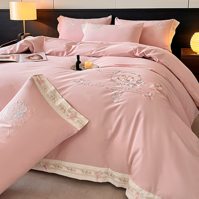 91家纺网 家纺一手货源 找家纺 小叮当家纺仓储工厂店 2025新款(买家秀不断货)亲肤A类全棉纯棉长绒棉全棉纯棉磨毛四件套-斯嘉丽系列 斯嘉丽-轻奢粉