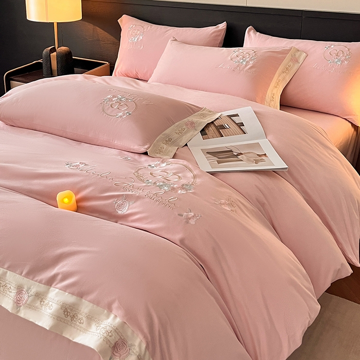 91家纺网 家纺一手货源 找家纺 小叮当家纺仓储工厂店 2025新款(买家秀不断货)亲肤A类全棉纯棉长绒棉全棉纯棉磨毛四件套-斯嘉丽系列 斯嘉丽-轻奢粉