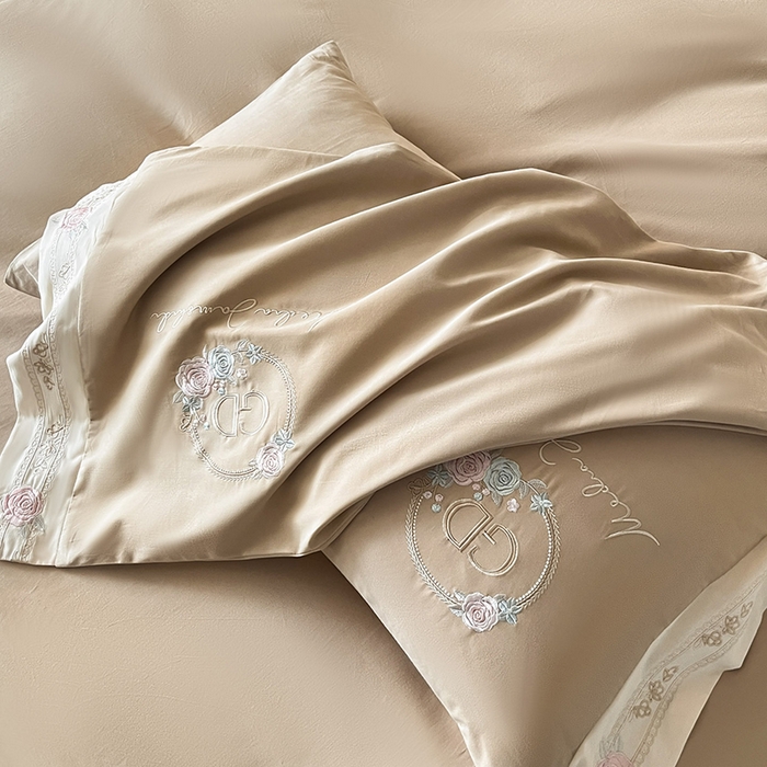 91家纺网 家纺一手货源 找家纺 小叮当家纺仓储工厂店 2025新款(买家秀不断货)亲肤A类全棉纯棉长绒棉全棉纯棉磨毛四件套-斯嘉丽系列 斯嘉丽-香槟金