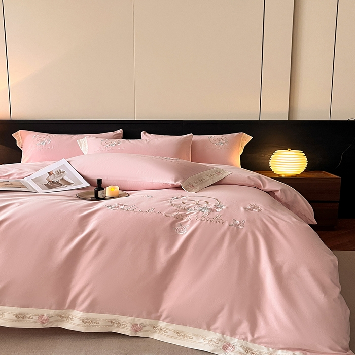 91家纺网 家纺一手货源 找家纺 小叮当家纺仓储工厂店 2025新款(买家秀不断货)亲肤A类全棉纯棉长绒棉全棉纯棉磨毛四件套-斯嘉丽系列 斯嘉丽-轻奢粉