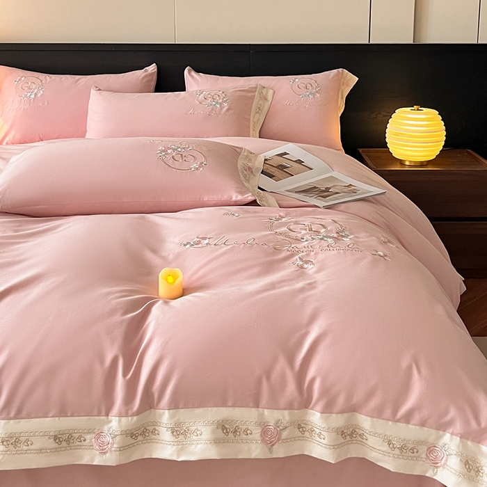 91家纺网 家纺一手货源 找家纺 小叮当家纺仓储工厂店 2025新款(买家秀不断货)亲肤A类全棉纯棉长绒棉全棉纯棉磨毛四件套-斯嘉丽系列 斯嘉丽-轻奢粉