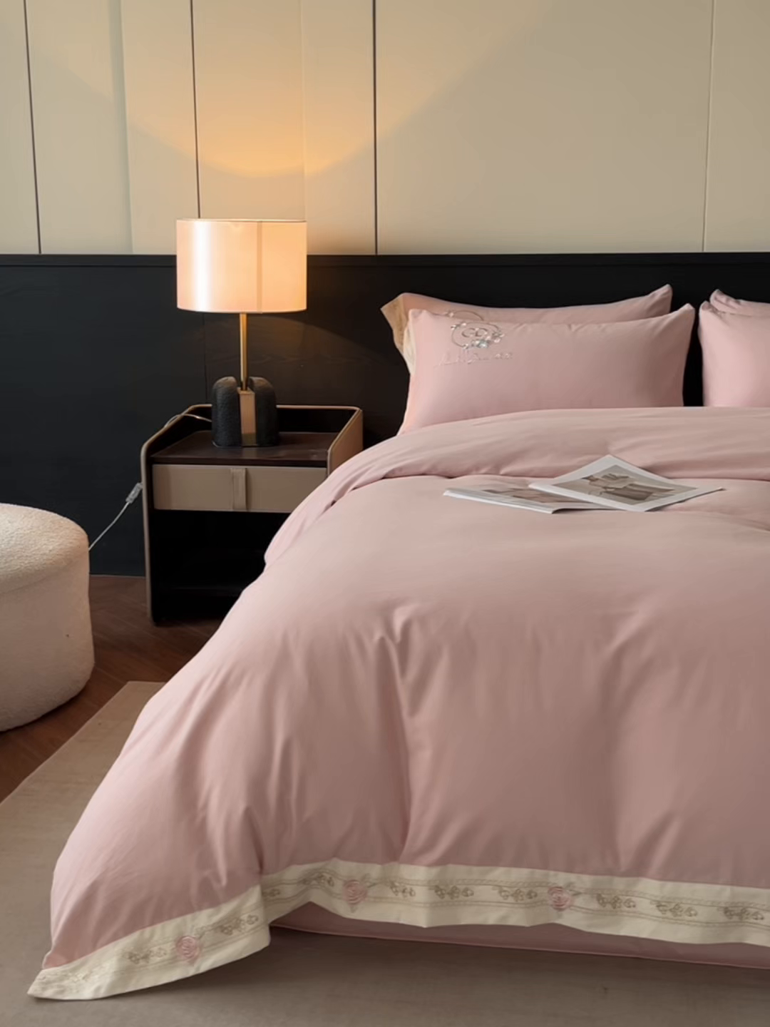 91家纺网 家纺一手货源 找家纺 小叮当家纺仓储工厂店 2025新款(买家秀不断货)亲肤A类全棉纯棉长绒棉全棉纯棉磨毛四件套-斯嘉丽系列 斯嘉丽-轻奢粉