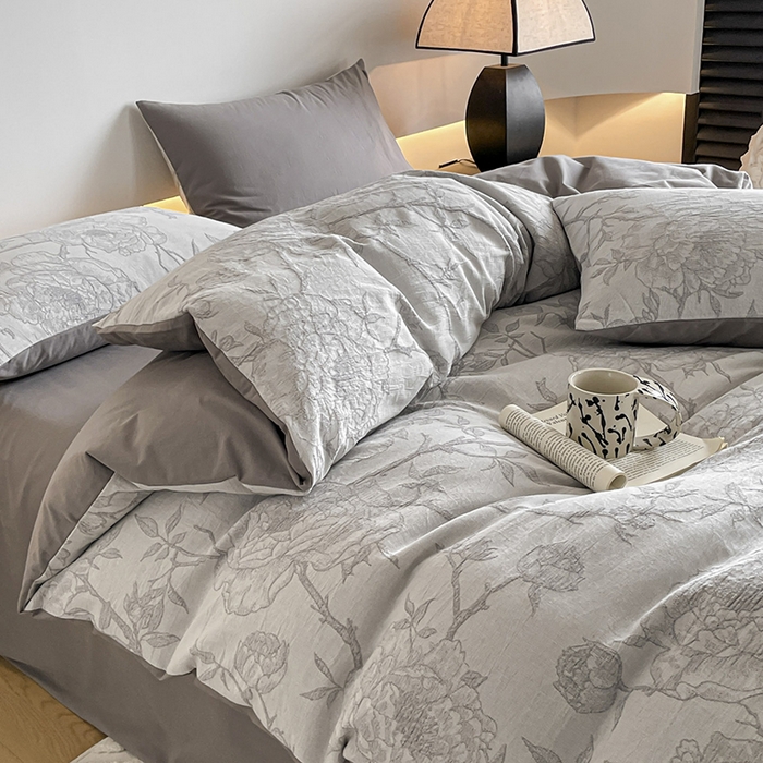 91家纺网 家纺一手货源 找家纺 小叮当家纺仓储工厂店 2025新款(买家秀 不断货)A类亲肤全棉纯棉色织大提花磨毛四件套床单床笠-花漾 山花烂漫-灰