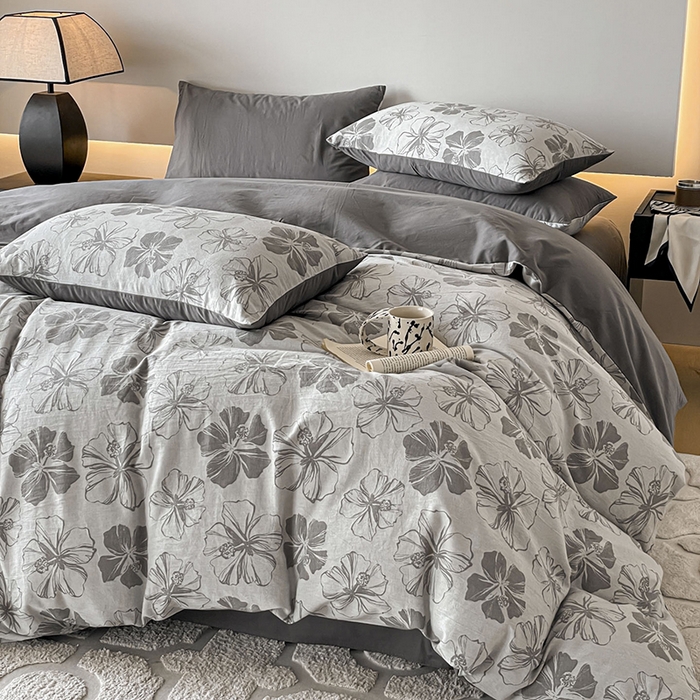 91家纺网 家纺一手货源 找家纺 小叮当家纺仓储工厂店 2025新款(买家秀 不断货)A类亲肤全棉纯棉色织大提花磨毛四件套床单床笠-花漾 繁花寄语-灰