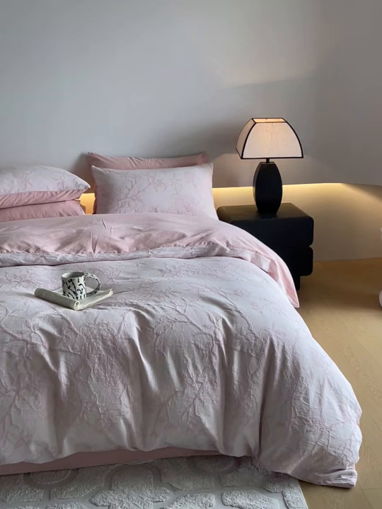 91家纺网 家纺一手货源 找家纺 小叮当家纺仓储工厂店 2025新款(买家秀 不断货)A类亲肤全棉纯棉色织大提花磨毛四件套床单床笠-花漾 山花烂漫-粉