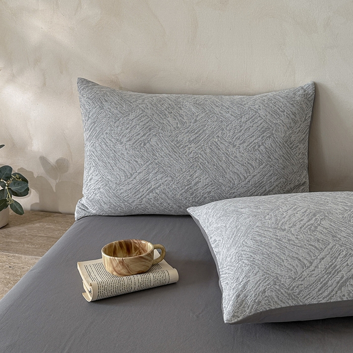 91家纺网 家纺一手货源 找家纺 小叮当家纺仓储工厂店 2025新款(买家秀 不断货)亲肤A类母婴级全棉纯棉三层纱色织提花磨毛四件套素影 素影-本色-灰