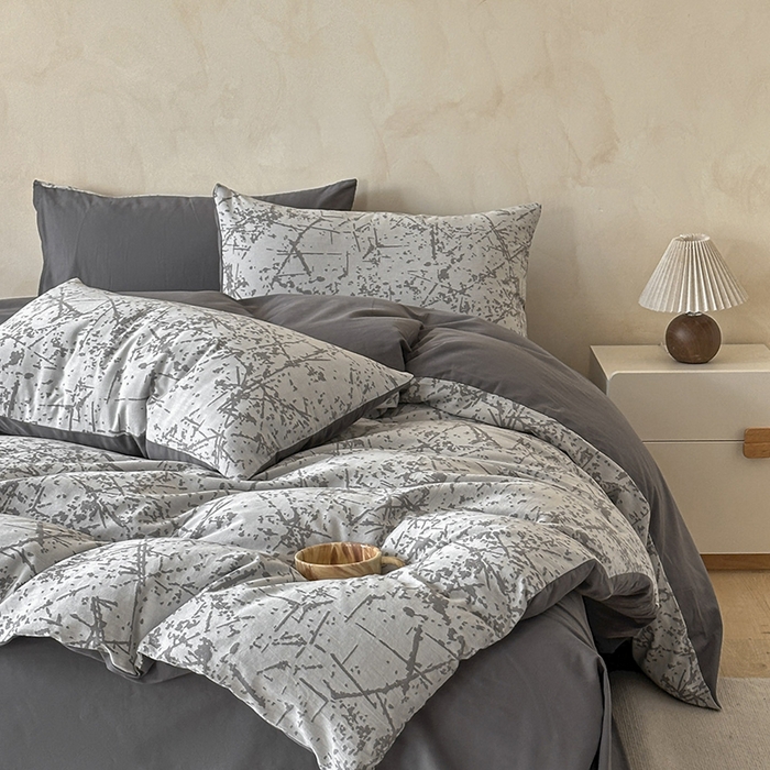 91家纺网 家纺一手货源 找家纺 小叮当家纺仓储工厂店 2025新款(买家秀 不断货)亲肤A类母婴级全棉纯棉三层纱色织提花磨毛四件套素影 素影-烟花-灰