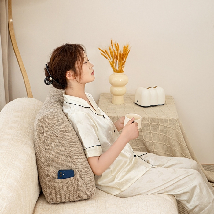 91家纺网 家纺一手货源 找家纺 沐沐家纺 2026新款十字绒三角靠背 琉璃咖