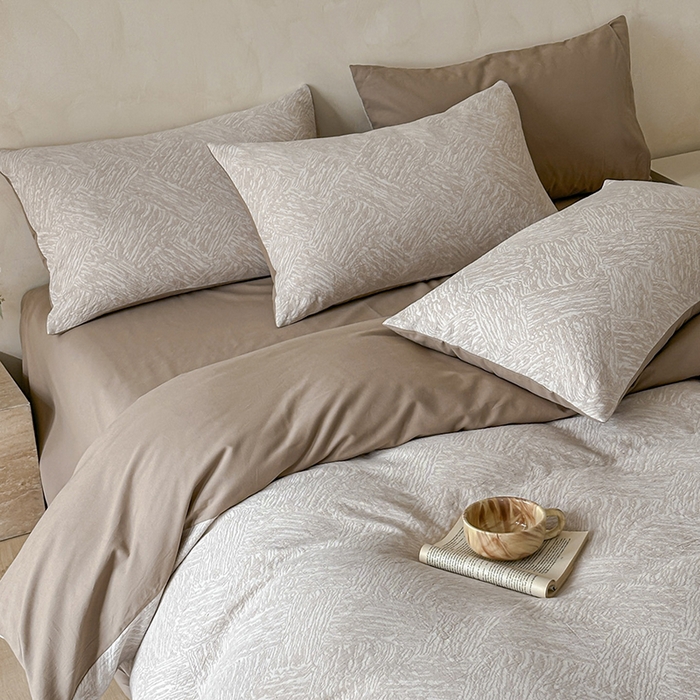 91家纺网 家纺一手货源 找家纺 小叮当家纺仓储工厂店 2025新款(买家秀 不断货)亲肤A类母婴级全棉纯棉三层纱色织提花磨毛四件套素影 素影-本色-米咖