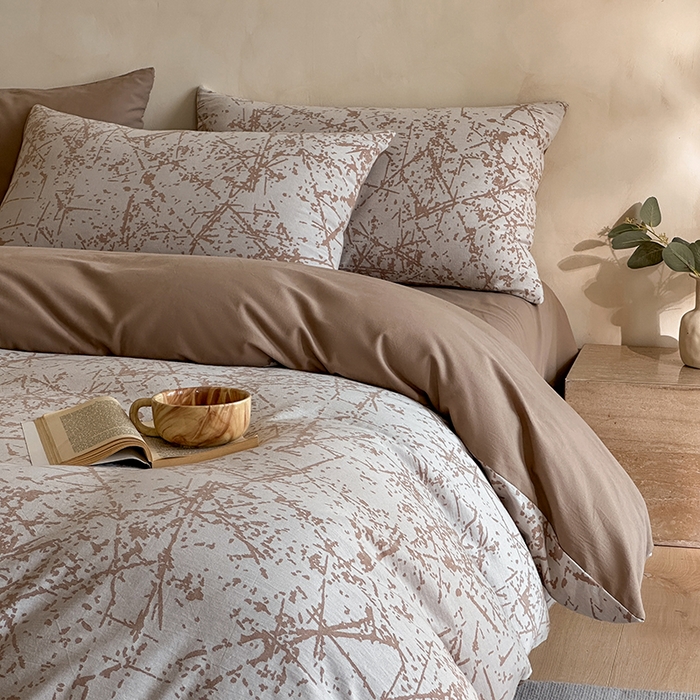 91家纺网 家纺一手货源 找家纺 小叮当家纺仓储工厂店 2025新款(买家秀 不断货)亲肤A类母婴级全棉纯棉三层纱色织提花磨毛四件套素影 素影-烟花-咖