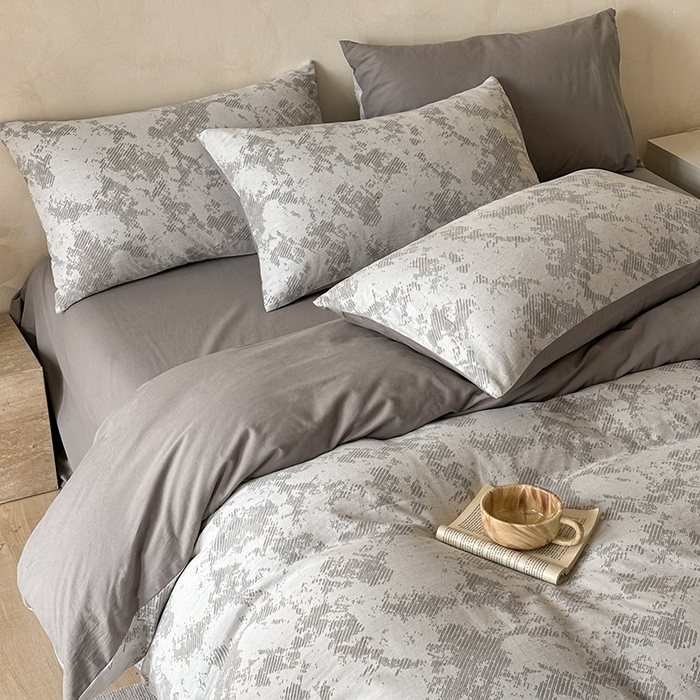 91家纺网 家纺一手货源 找家纺 小叮当家纺仓储工厂店 2025新款(买家秀 不断货)亲肤A类母婴级全棉纯棉三层纱色织提花磨毛四件套素影 素影-静谧-灰