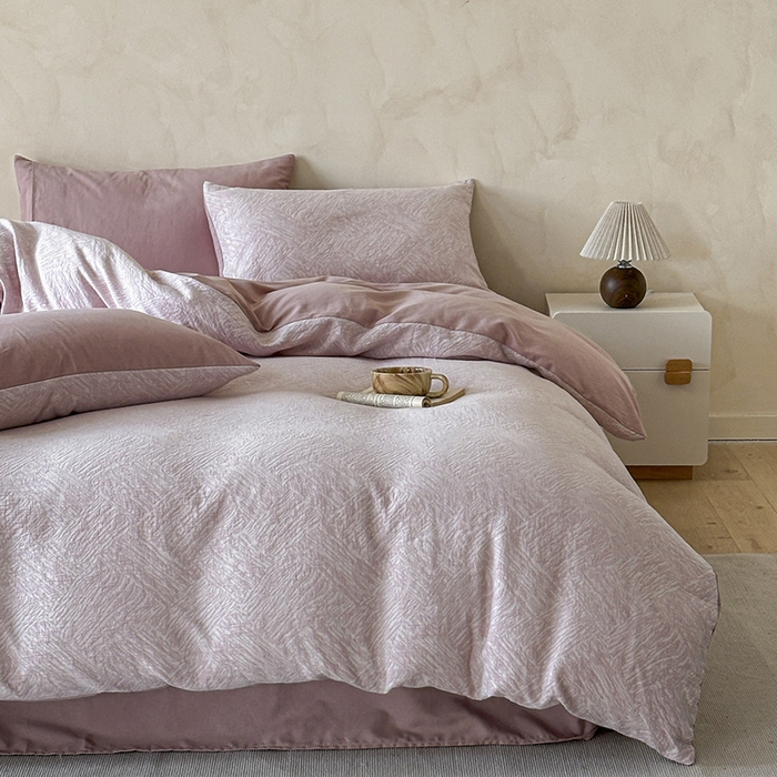 91家纺网 家纺一手货源 找家纺 小叮当家纺仓储工厂店 2025新款(买家秀 不断货)亲肤A类母婴级全棉纯棉三层纱色织提花磨毛四件套素影 素影-本色-粉