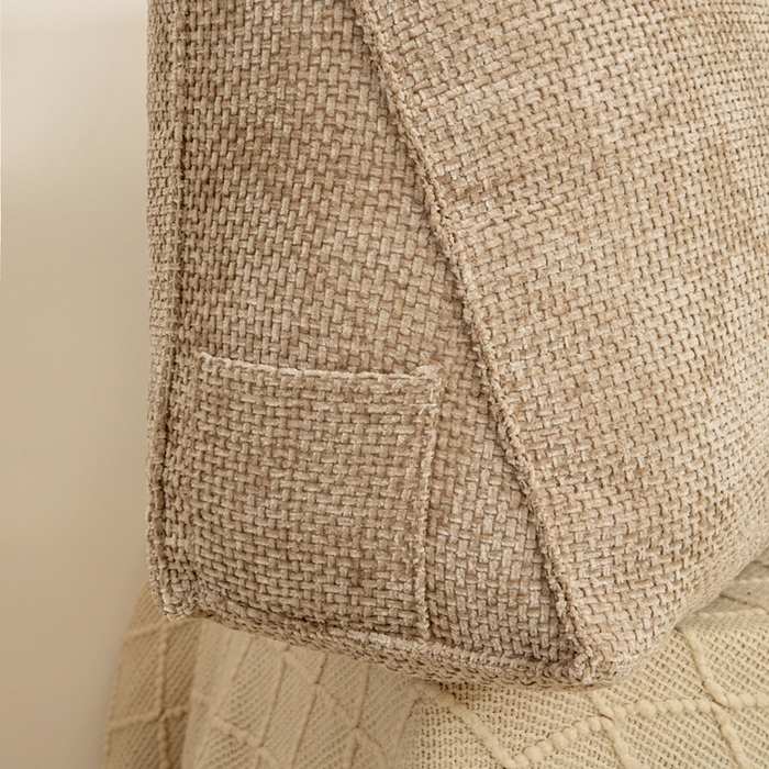 91家纺网 家纺一手货源 找家纺 沐沐家纺 2026新款十字绒三角靠背 琉璃咖