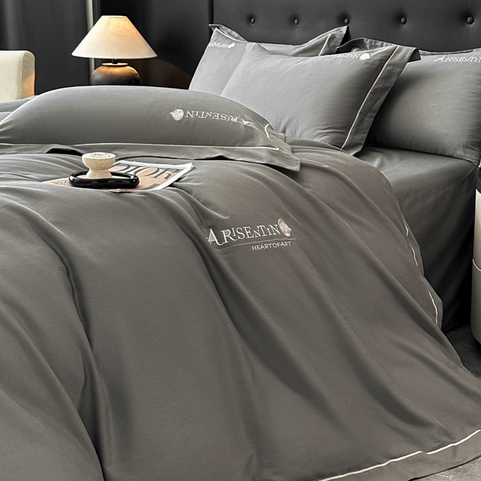 91家纺网 家纺一手货源 找家纺 小叮当家纺仓储工厂店 2025新款(买家秀 不断货)A类全棉长绒棉纯棉加厚刺绣磨毛四件套-邂逅 邂逅-气质灰