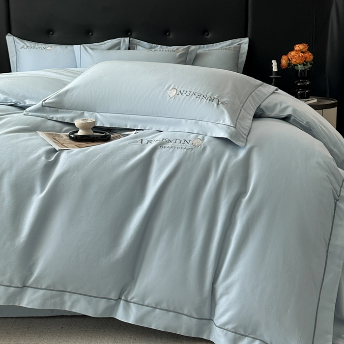 91家纺网 家纺一手货源 找家纺 小叮当家纺仓储工厂店 2025新款(买家秀 不断货)A类全棉长绒棉纯棉加厚刺绣磨毛四件套-邂逅 邂逅-云天蓝灰