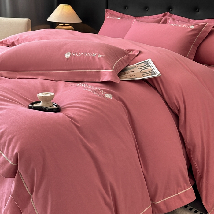 91家纺网 家纺一手货源 找家纺 小叮当家纺仓储工厂店 2025新款(买家秀 不断货)A类全棉长绒棉纯棉加厚刺绣磨毛四件套-邂逅 邂逅-蜜豆红