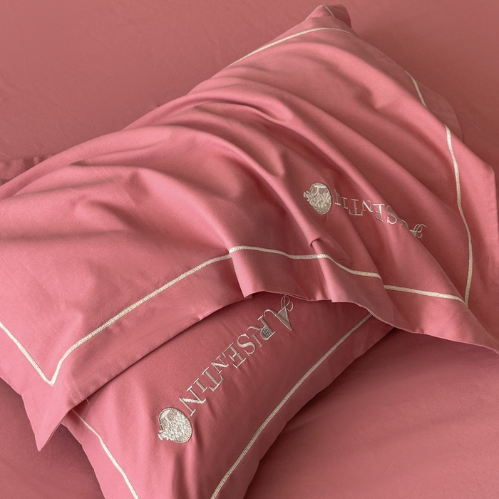 91家纺网 家纺一手货源 找家纺 小叮当家纺仓储工厂店 2025新款(买家秀 不断货)A类全棉长绒棉纯棉加厚刺绣磨毛四件套-邂逅 邂逅-蜜豆红