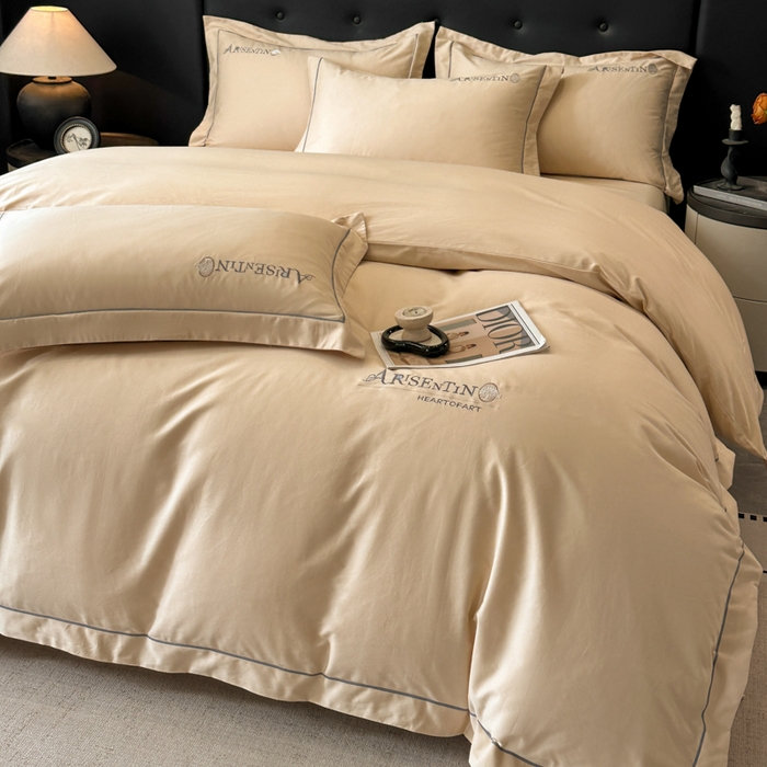 小叮当家纺仓储工厂店 2025新款(买家秀 不断货)A类全棉长绒棉纯棉加厚刺绣磨毛四件套-邂逅 邂逅-琥珀金