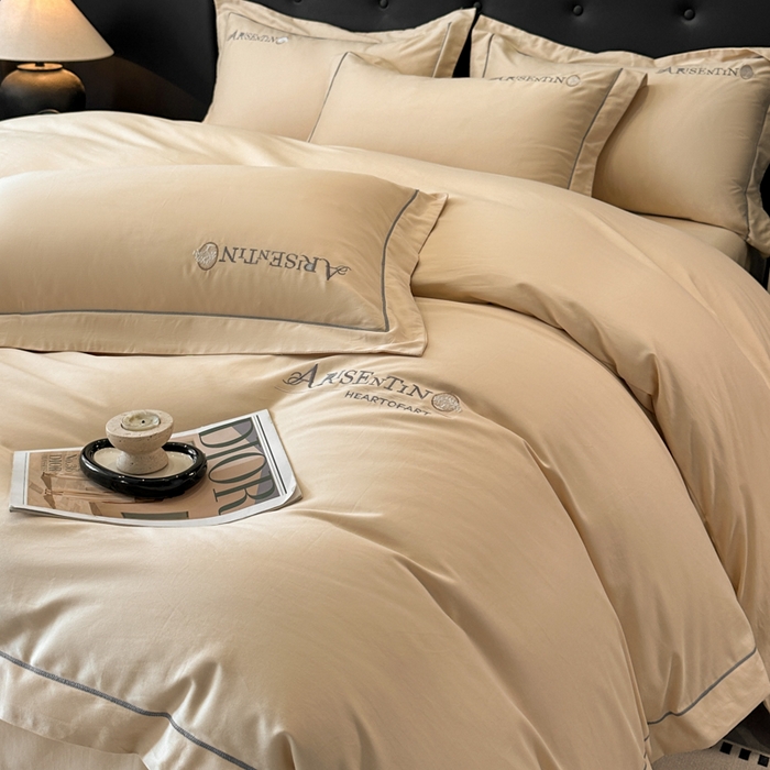 91家纺网 家纺一手货源 找家纺 小叮当家纺仓储工厂店 2025新款(买家秀 不断货)A类全棉长绒棉纯棉加厚刺绣磨毛四件套-邂逅 邂逅-琥珀金