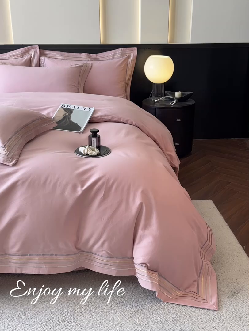 91家纺网 家纺一手货源 找家纺 小叮当家纺仓储工厂店 2025新款A类(买家秀 不断货)全棉纯棉长绒棉纯棉加厚刺绣磨毛四件套-千浔系列 千浔-霓虹粉