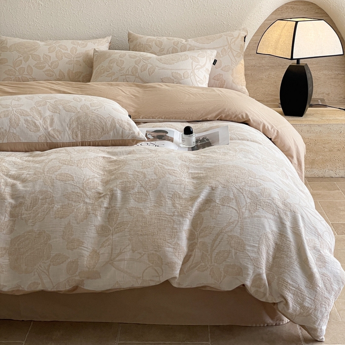 91家纺网 家纺一手货源 找家纺 小叮当家纺仓储工厂店 2025新款秋冬(买家秀 不断货)A类亲肤全棉纯棉色织水洗三层纱提花纯棉四件套 望月-咖