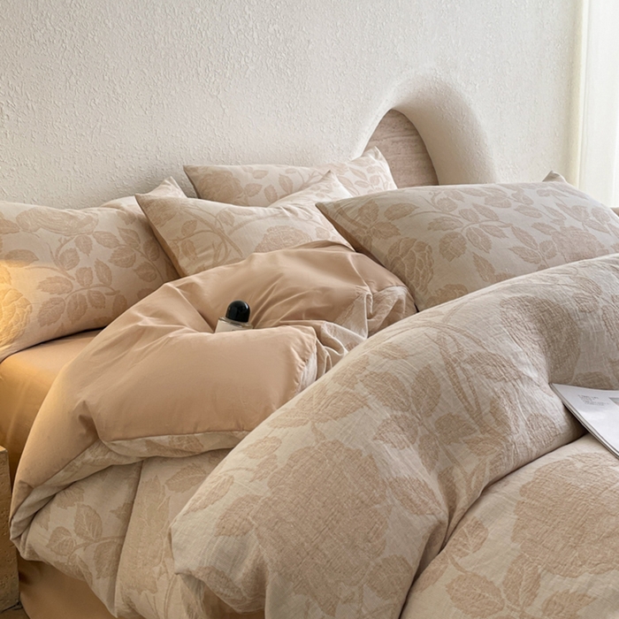 91家纺网 家纺一手货源 找家纺 小叮当家纺仓储工厂店 2025新款秋冬(买家秀 不断货)A类亲肤全棉纯棉色织水洗三层纱提花纯棉四件套 望月-咖