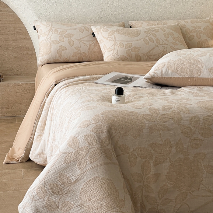 91家纺网 家纺一手货源 找家纺 小叮当家纺仓储工厂店 2025新款秋冬(买家秀 不断货)A类亲肤全棉纯棉色织水洗三层纱提花纯棉四件套 望月-咖