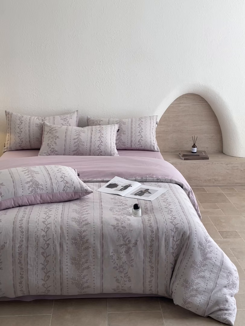 91家纺网 家纺一手货源 找家纺 小叮当家纺仓储工厂店 2025新款秋冬(买家秀 不断货)A类亲肤全棉纯棉色织水洗三层纱提花纯棉四件套 浪漫花韵-棕