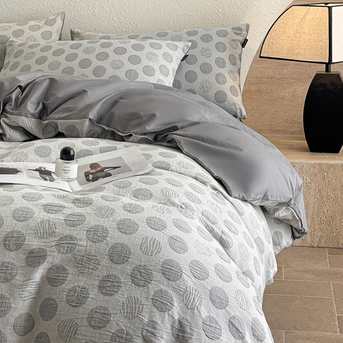 91家纺网 家纺一手货源 找家纺 小叮当家纺仓储工厂店 2025新款秋冬(买家秀 不断货)A类亲肤全棉纯棉色织水洗三层纱提花纯棉四件套 波妞-灰