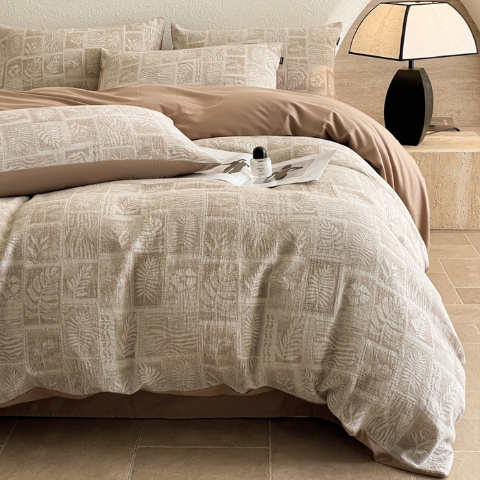 91家纺网 家纺一手货源 找家纺 小叮当家纺仓储工厂店 2025新款秋冬(买家秀 不断货)A类亲肤全棉纯棉色织水洗三层纱提花纯棉四件套 棕榈韵致-咖