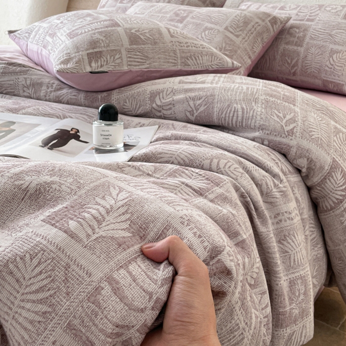 91家纺网 家纺一手货源 找家纺 小叮当家纺仓储工厂店 2025新款秋冬(买家秀 不断货)A类亲肤全棉纯棉色织水洗三层纱提花纯棉四件套 棕榈韵致-棕