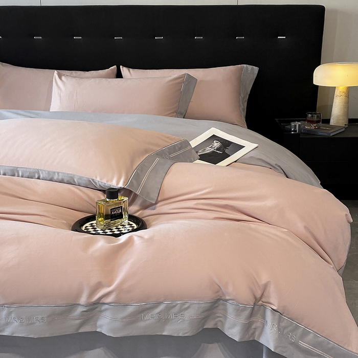 91家纺网 家纺一手货源 找家纺 小叮当家纺仓储工厂店 2025新款 (买家秀 不断货)更细腻A类全棉纯棉100支长绒棉磨毛四件套不毛 果粉浅银